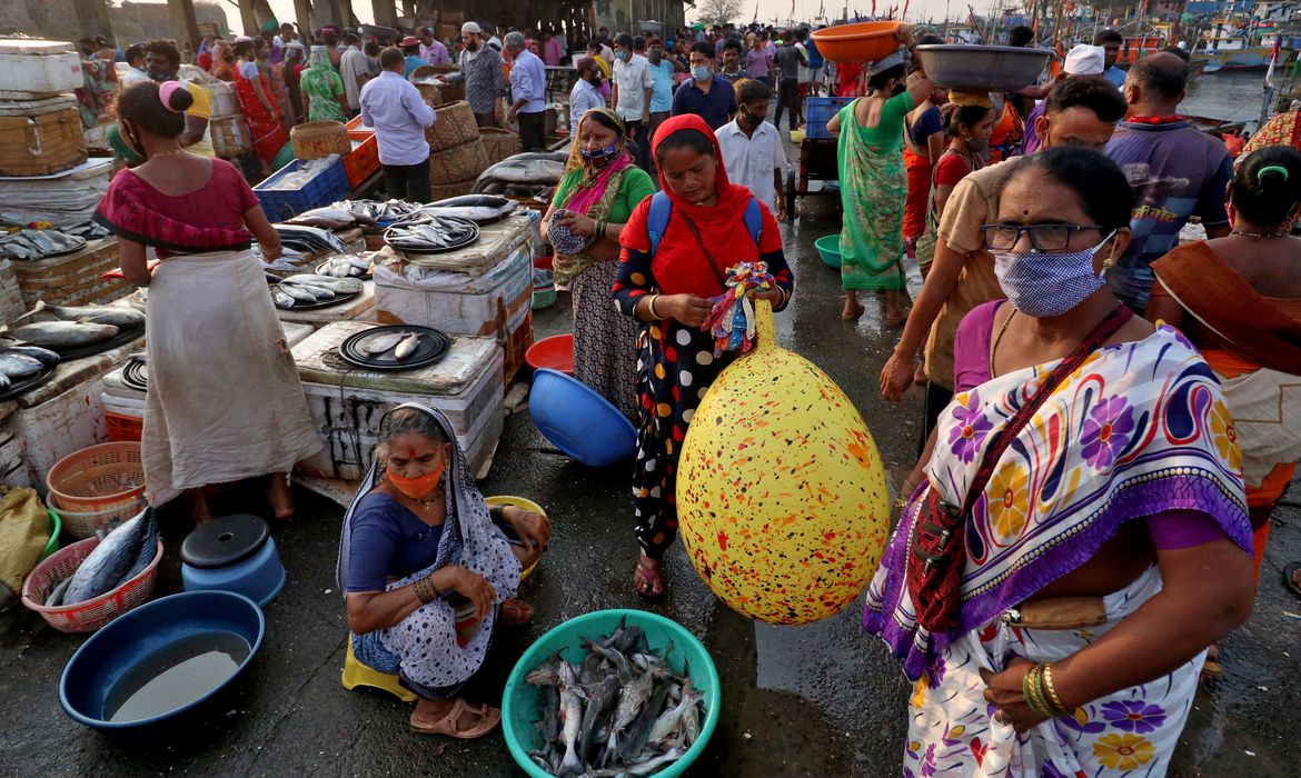 2021-04-12t043048z_1425008099_rc24um96is9h_rtrmadp_3_health-coronavirus-india