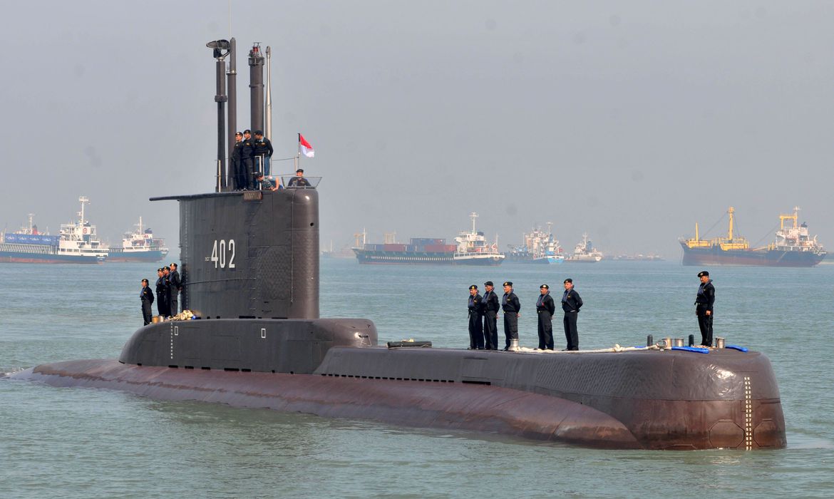 2021-04-21t133351z_683614266_rc2d0n96tvs3_rtrmadp_3_indonesia-submarine