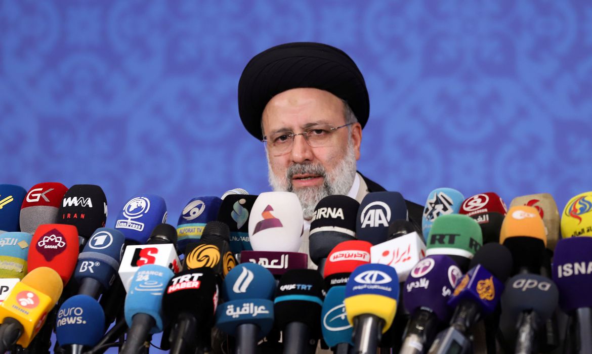 2021-06-21t113216z_69327490_rc2z4o93nm9v_rtrmadp_3_iran-politics-raisi