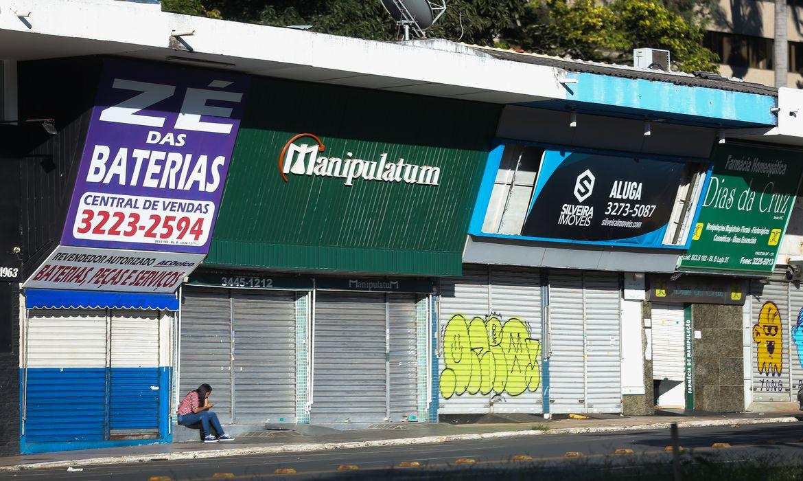 COMERCIO FECHADO