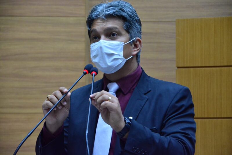 DR SAMUEL