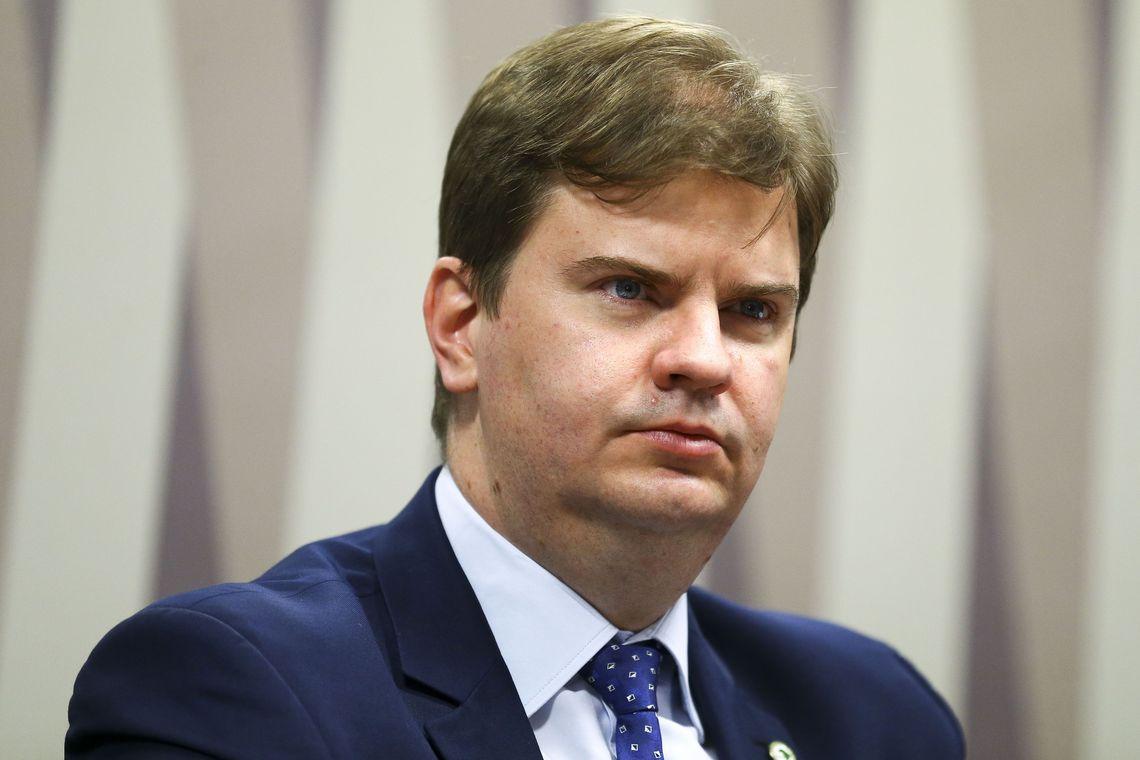 GUSTAVO CANUTO