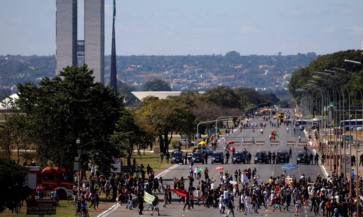 MANIFESTAÇÕES