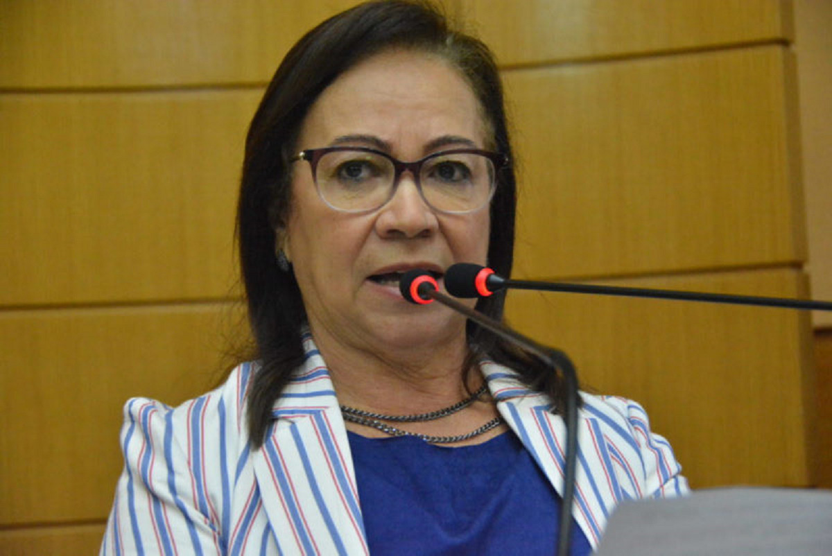 dina almeida1