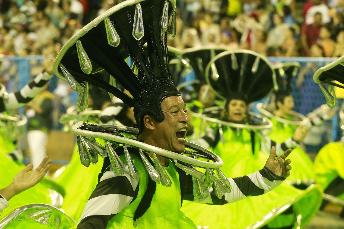 Desfile da Escola de Samba Império Serrano no Rio de Janeiro