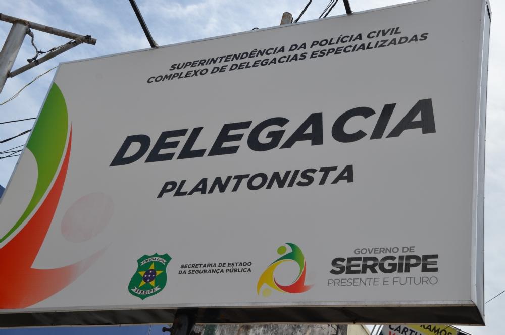 grande-delegacia_plantonista_17012016.jpg