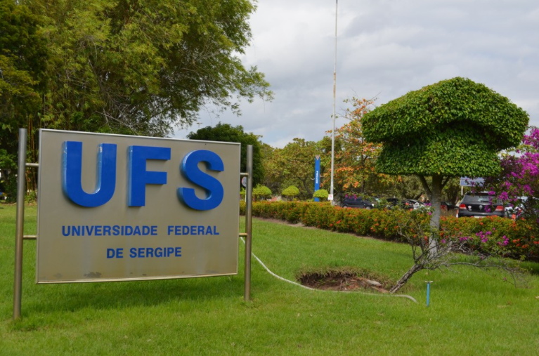 UFS