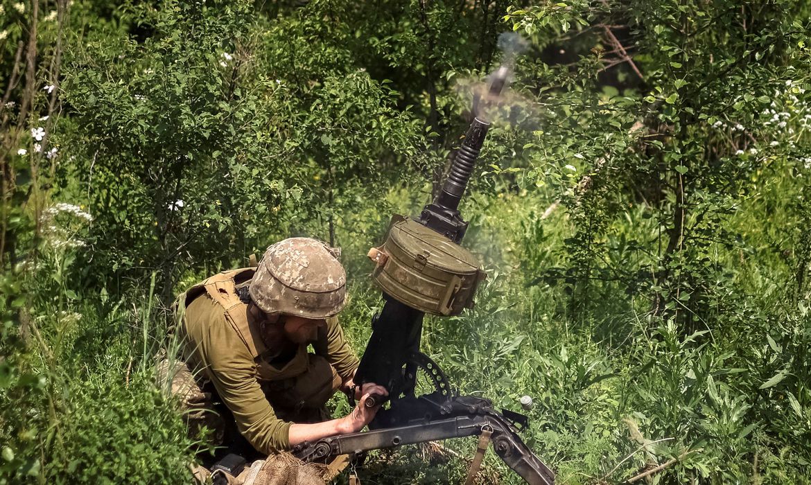 2022-06-07t114306z_1_lynxmpei560f9_rtroptp_4_ucrania-crise-sievierodonetsk