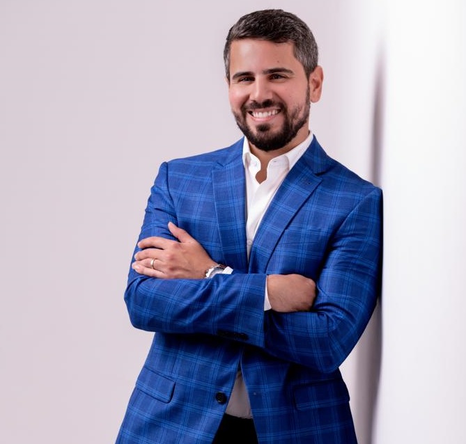 Dr. Fellipe Menezes