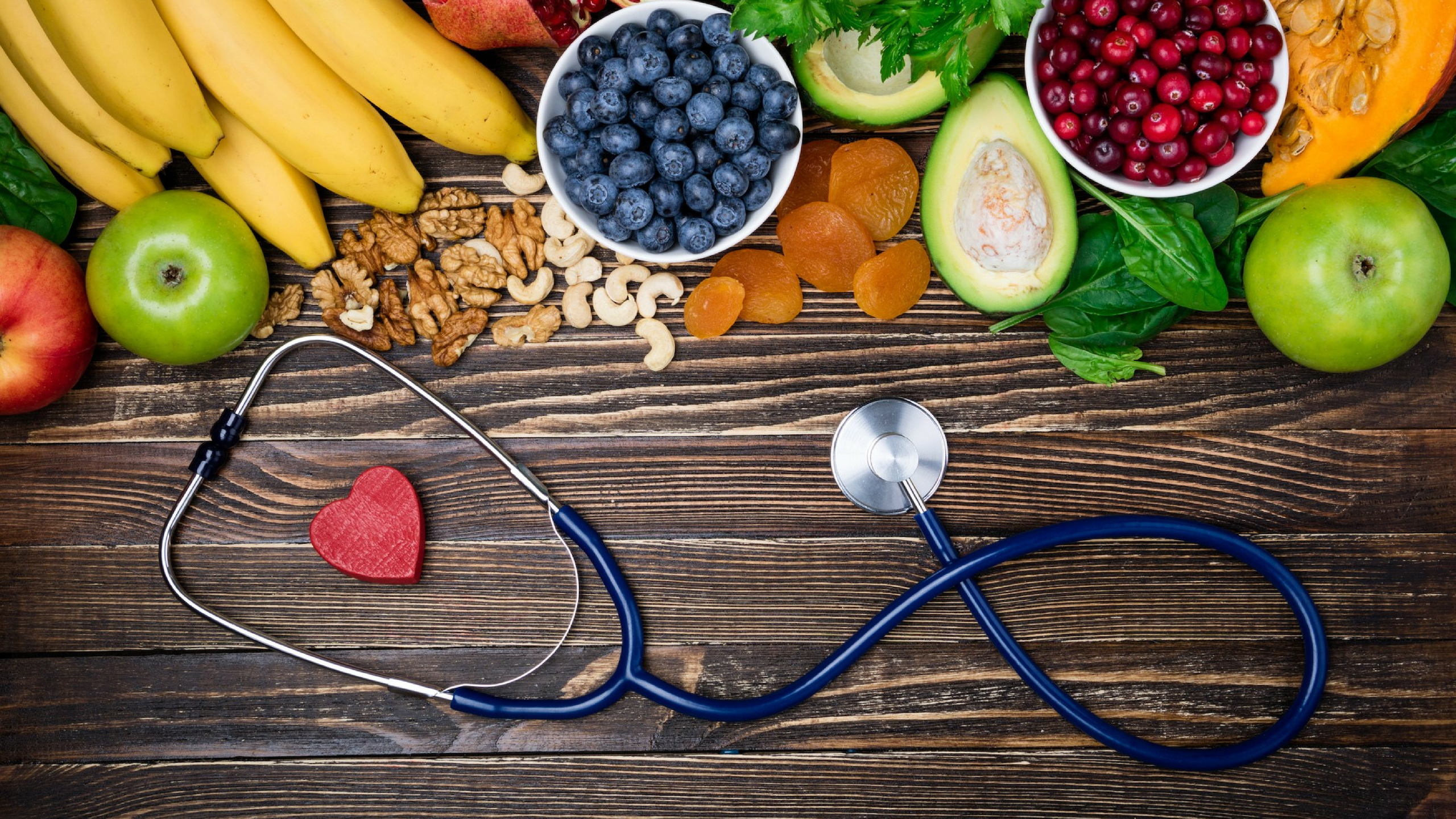 Nutricionista explica a poderosa conexão entre uma alimentação adequada e o bem-estar emocional