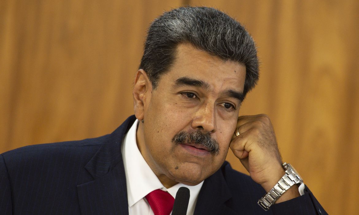 lula-e-maduro2_mcamgo_abr_29052023-16
