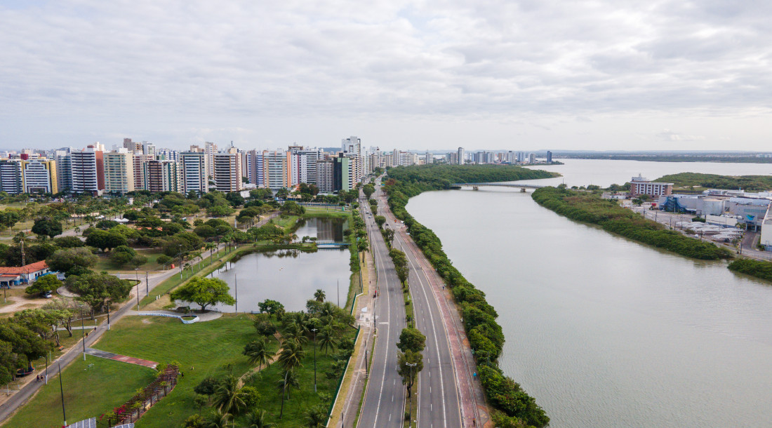 slide_0d2f9866b6159fc5fd6e9a416d288baa