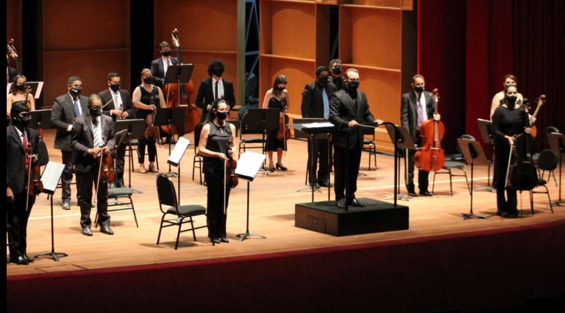 slide_f6527ba0535f05546fa3860ad4a00959