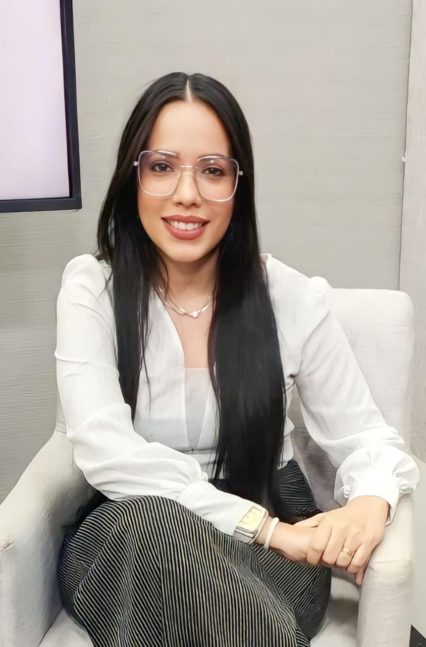 Keziah da Costa Silva Rezende, psicóloga e professora