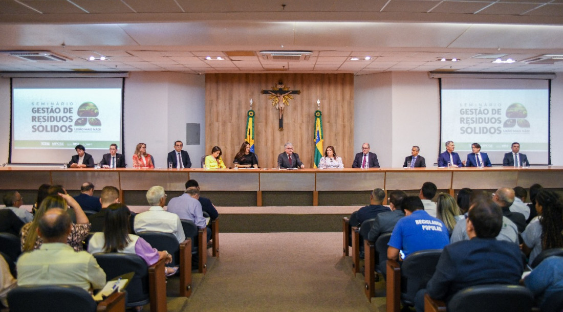 slide_02ba8a84b47c066e5db5a0077ef1bd23