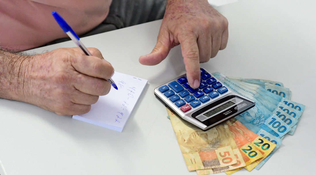 slide_f8dd133fb562f34fb4b1fb6bc264065b