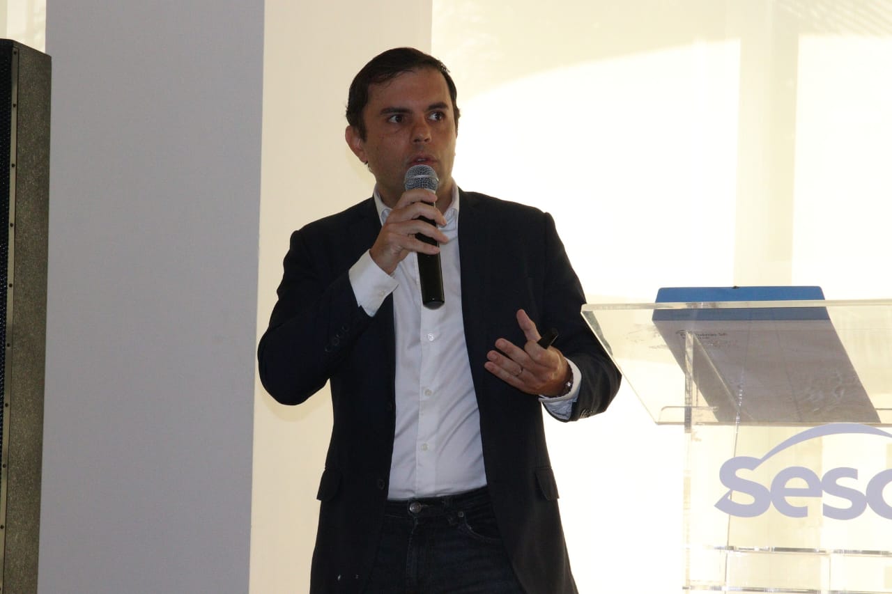 Palestra de Rafael Espinhel tratou sobre o mercado farmacêutico em Sergipe e a Resolução 7862023 da Anvisa