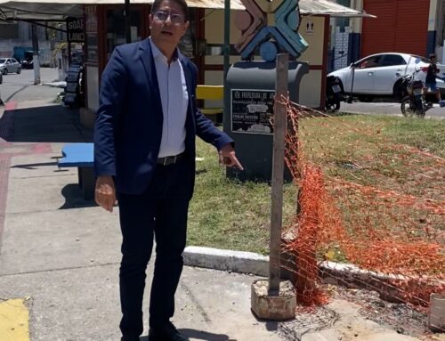 Ricardo Marques diz que bancos de praça destruídos a marretadas no Bairro 18 do Forte, poderiam ser reaproveitados