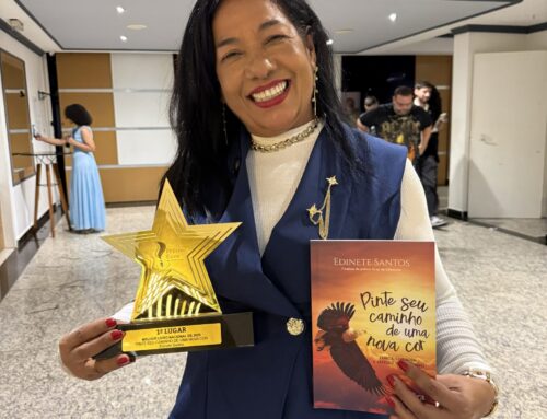 ESCRITORA EDINETE SANTOS, conquista PRIMEIRO LUGAR no Prêmio ECOS da LITERATURA, em SP.